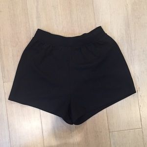 🌻 ASOS black shorts